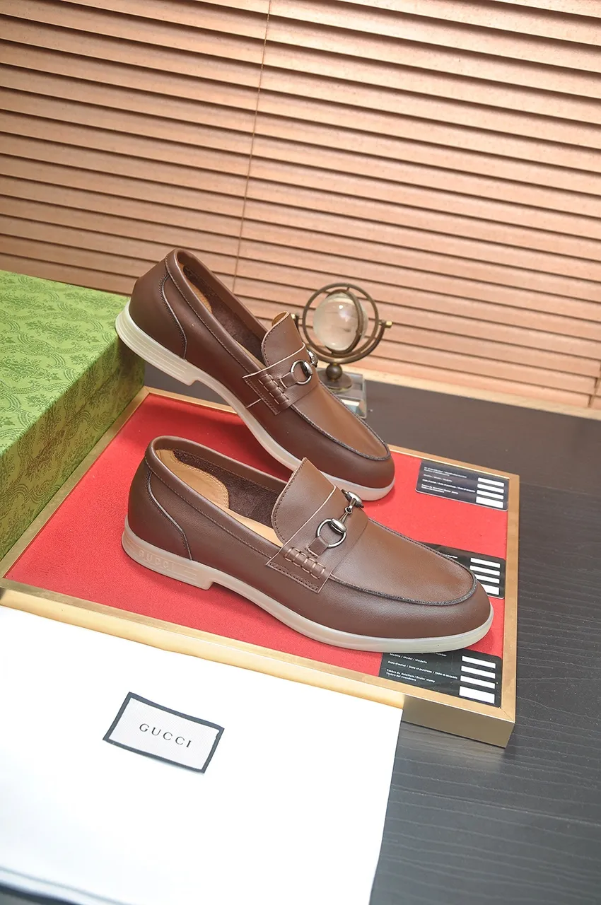 Men's shoes 💰440💶【GUCCI】 (High-end Niuli) New 🍀Gucci* - top version Gucci classic casual leather shoes! It is made of imported original cowhide and has a comfortable first layer of cowhide lining! Original wear-resistant rubber outsole! High quality products! Code number 38-44!
